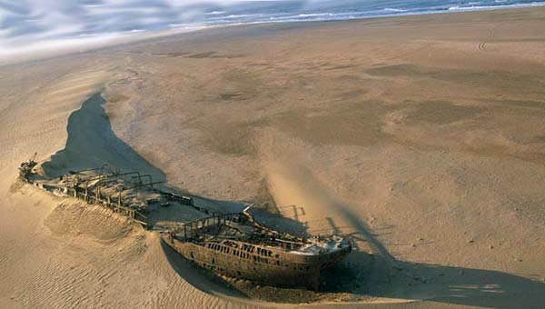 остров Сейбл, корабль в зыбучих песках