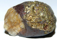камень пирит