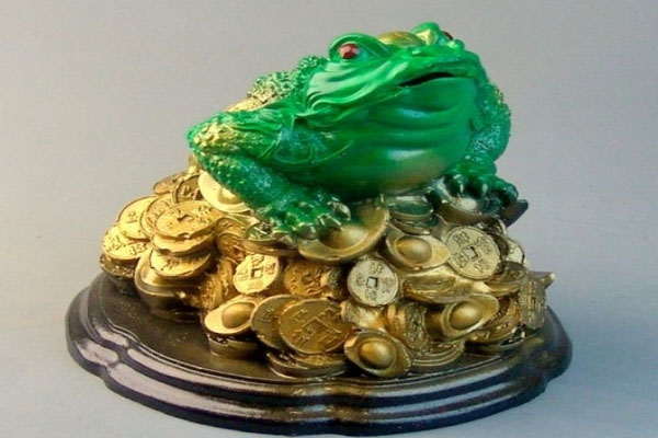 зеленая денежная жаба