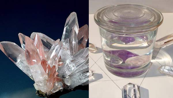 розовые кристаллы и фиолетовый раствор