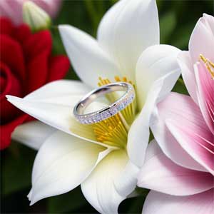 кольцо и белая лилия